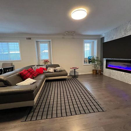 Airport Cozy Room 舒适小屋 Vancouver, Richmond,Near Yvr Εξωτερικό φωτογραφία